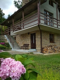 Vala�sk� chata s v��ivkou - Pustevny - Beskydy
