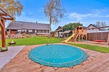 Chalupa s baz�nem - Krkono�e - Podh���