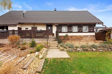 Chalupa s baz�nem - Krkono�e - Podh���