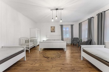 Chalupa s baz�nem - Krkono�e - Podh���