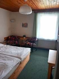 Rekrean dm se zahradou - Pec pod Snkou