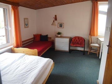 Rekrean dm se zahradou - Pec pod Snkou