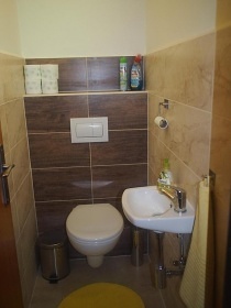 Rekrean dm se zahradou - Pec pod Snkou