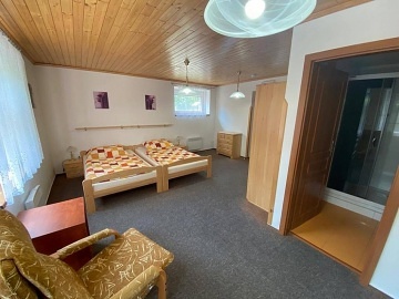 Rodinn chalupa a koupac sud - ky a Detn