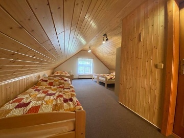 Rodinn chalupa a koupac sud - ky a Detn