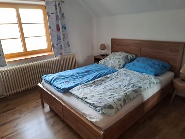 Chalupa s baznem - Lipensk jezero - jin echy