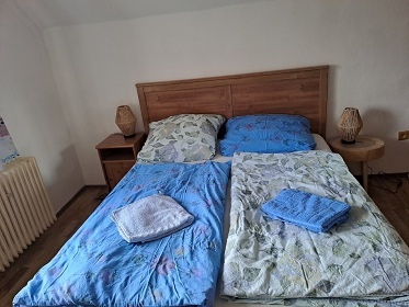 Chalupa s baznem - Lipensk jezero - jin echy