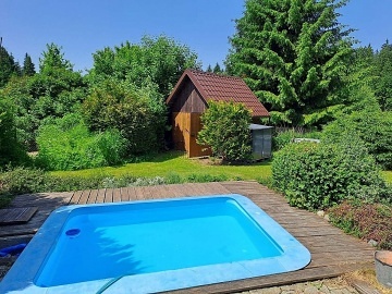 Chalupa s baznem - Lipensk jezero - jin echy