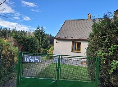 Chalupa s baz�nem - Lipensk� jezero - ji�n� �echy