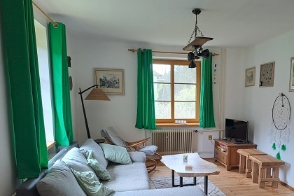 Chalupa s baz�nem - Lipensk� jezero - ji�n� �echy