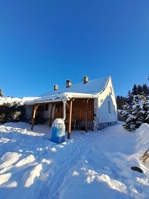 Chalupa s baz�nem - Lipensk� jezero - ji�n� �echy