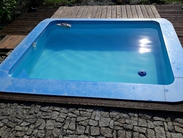 Chalupa s baznem - Lipensk jezero - jin echy