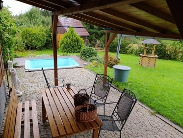 Chalupa s baznem - Lipensk jezero - jin echy