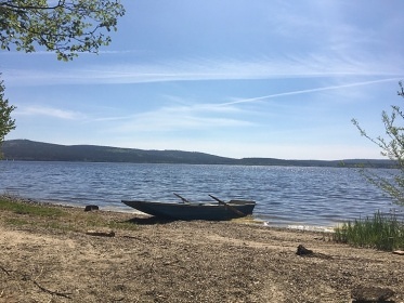 Chalupa s baznem - Lipensk jezero - jin echy