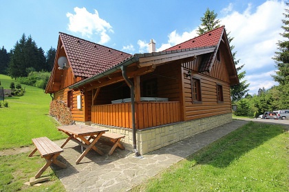 Roubenka s v��ivkou - podh��� Javorn�k� a Beskyd