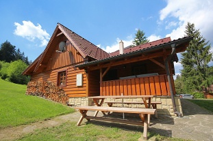 Nový objekt: Chalupa s vířivkou u Razuly - Velké Karlovice 3M-010