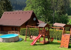 Roubenka s v��ivkou - podh��� Javorn�k� a Beskyd