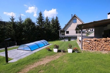 Chata s baznem a saunou - Krlick Snnk