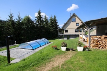 Chata s baznem a saunou - Krlick Snnk