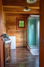 Roubenka �esk� Kanada - Tel� - Jind�ich�v Hradec