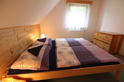 Rodinn� chalupa v��ivka a baz�n - Vset�nsk� Be�va