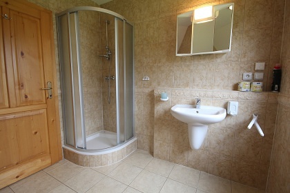 Chalupa vivka a bazn u Razuly - Beskydy