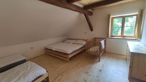 Chalupa s baznem - Krlky - Doln Morava