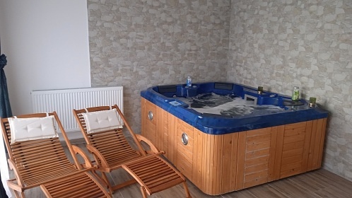 Chalupa s v��ivkou - T�ebo�sko - Jind�ich�v Hradec