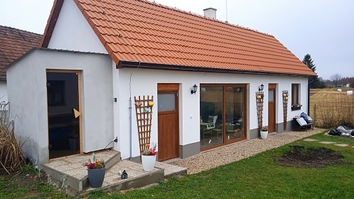 Chalupa s v��ivkou - T�ebo�sko - Jind�ich�v Hradec