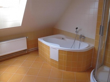 Chalupa vnitn bazn - pehrada Trnvka - Vysoina