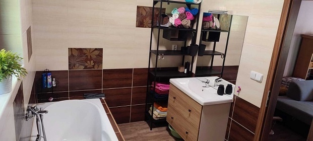 Chata u �eky S�zava - hrad �esk� �ternberk