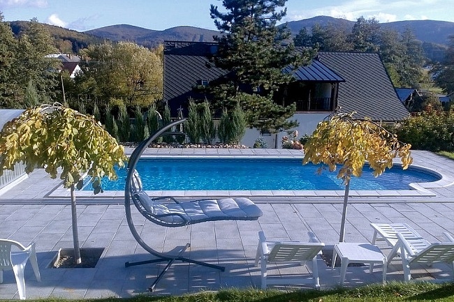 Chalupa s baz�nem - Rychlebsk� stezky - Jesen�ky