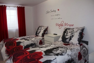 Chalupa s baz�nem - Rychlebsk� stezky - Jesen�ky