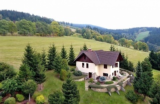 Chalupa Krkonoše - vnitřní bazén - vrch Žalý