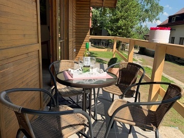 2 Chaty a baz�n - Lu�ick� hory - �esk� �v�carsko