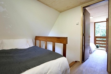 2 Chaty a baz�n - Lu�ick� hory - �esk� �v�carsko