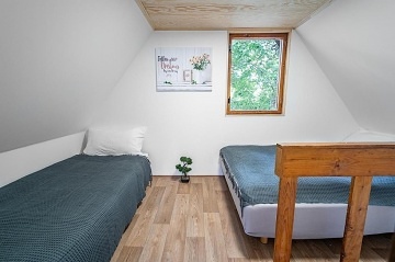 2 Chaty a baz�n - Lu�ick� hory - �esk� �v�carsko