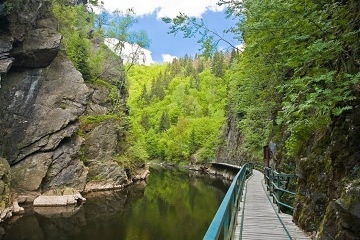 Chalupa a kryt� baz�n - �esk� r�j - Turnovsko