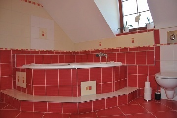 Chalupa a kryt� baz�n - �esk� r�j - Turnovsko