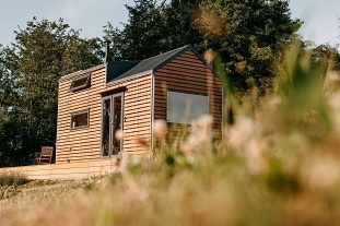 Nov objekt: Glamping vhled do krajiny - chata Jizersk hory 6C-086