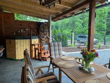 Roubenka s wellness - Zvi�ina - Dv�r Kr�lov�