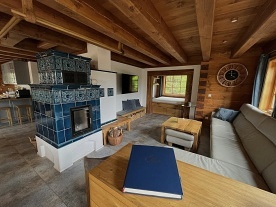 Roubenka a koupac� jez�rko s wellness - Mon�nec