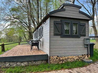 Chata samota u lesa - p�ehrada Ole�n� - Hukvaldy