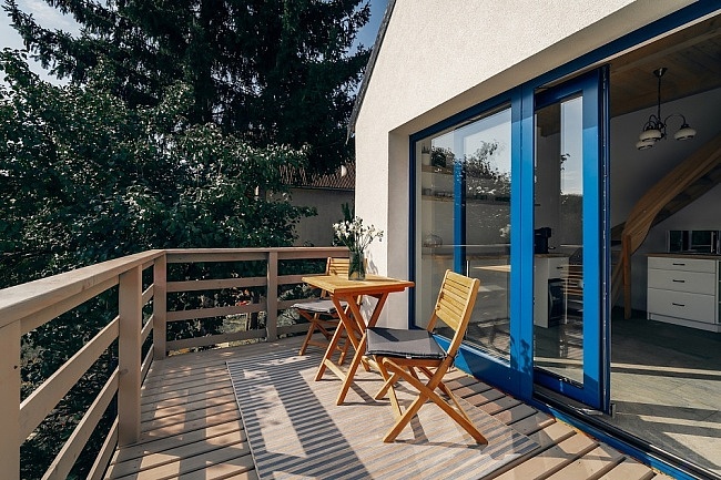 Glamping s bazénem a zahradou - Kutná Hora