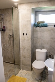 Chalupa a baz�n - �esk� �v�carsko - hrad �aun�tejn