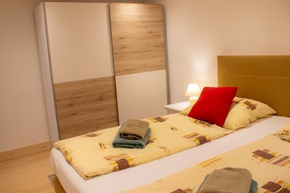 Chalupa a baz�n - �esk� �v�carsko - hrad �aun�tejn