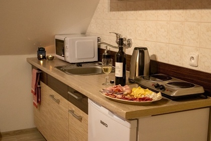 Chalupa a baz�n - �esk� �v�carsko - hrad �aun�tejn