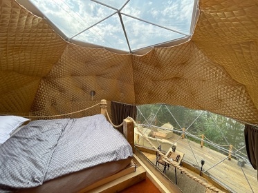 Glamping u rybníka s wellness - Lužické hory