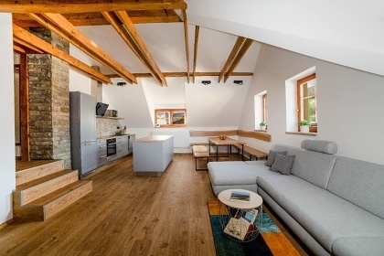 Valask chalupa - Pluskovec - pehrada Karolinka