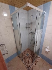 Chata a vinný sklep - sauna a koupací sud - Mutěnice